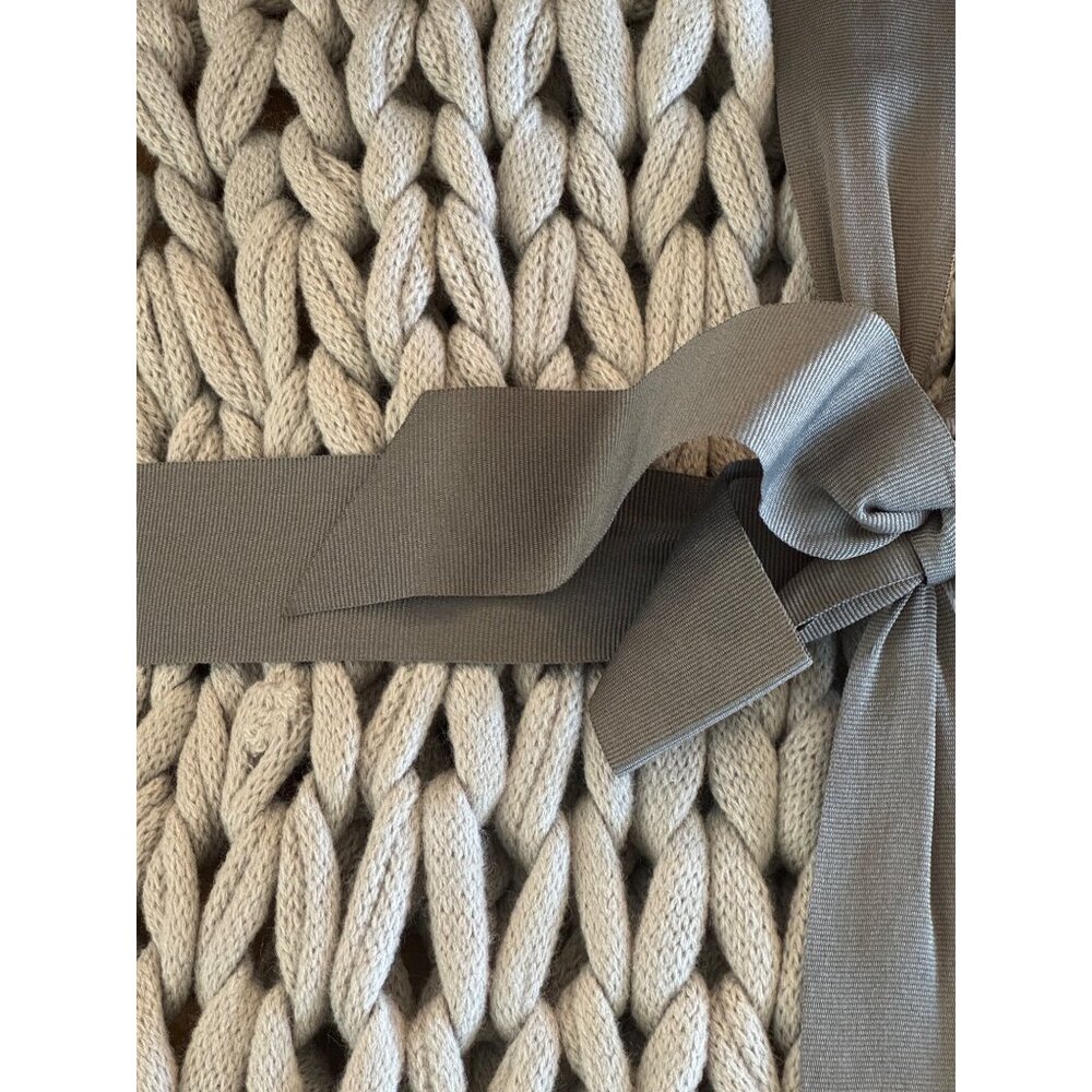 Madison Park Chunky Knit Throw Blanket 50"x60" Grey 100% Acrylic Soft Cozy Home - Picture 4 of 8